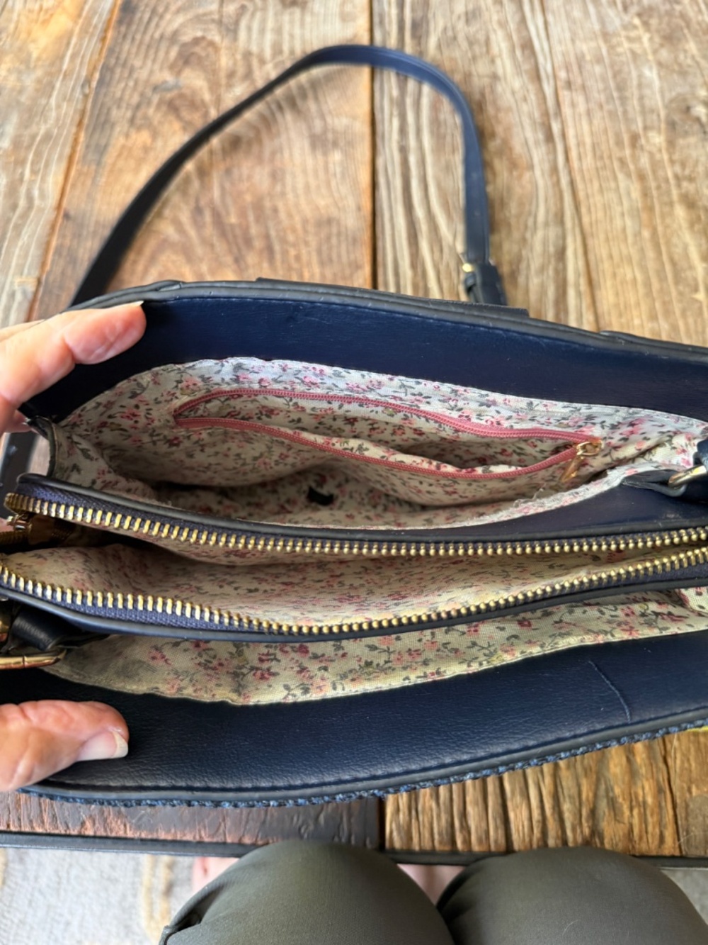 Islander The Aran Tote Crossbody Clutch Harris Tweed in Navy Herringbone - Picture 8 of 12